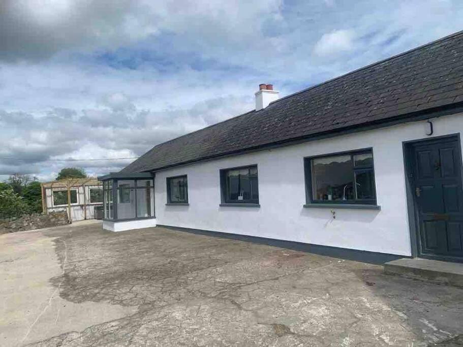 Mountain House Omeath Near Carlingford Villa O Meith Exterior photo